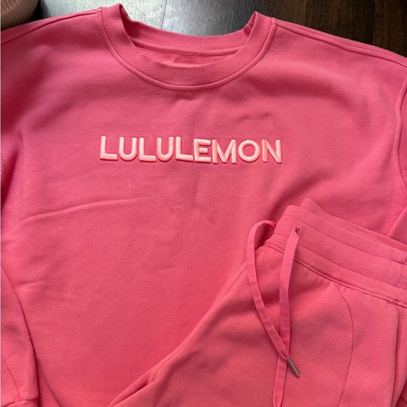 Lululemon Sweatshirt & Shorts Bundle - Picture 3 of 15